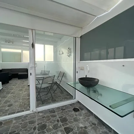 Oasis A 20 M De La Playa Holiday home